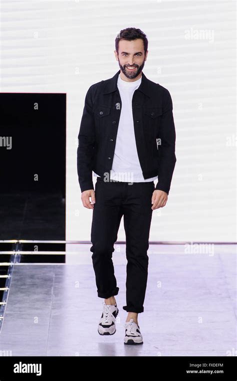 nicolas ghesquiere designer.